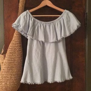 Velvet off shoulder fringe top.